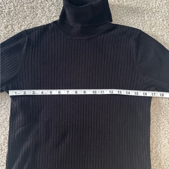 Calvin Klein Women’s Black Ribbed Sweater - Picture 6 of 9